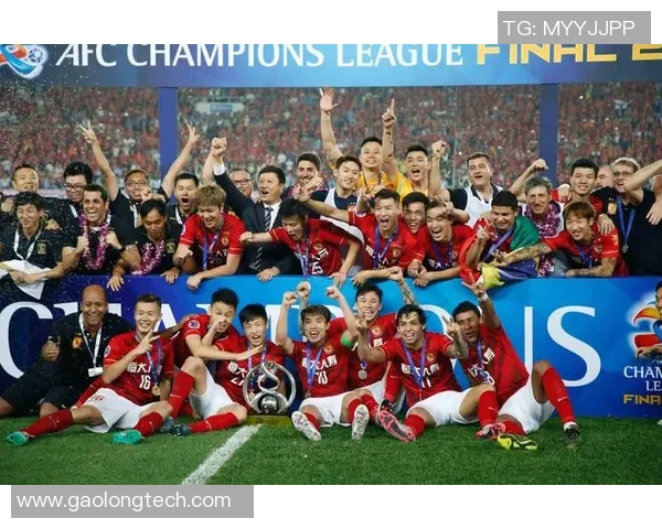 广州足球队战术变革引发热议探索新风格与未来发展方向